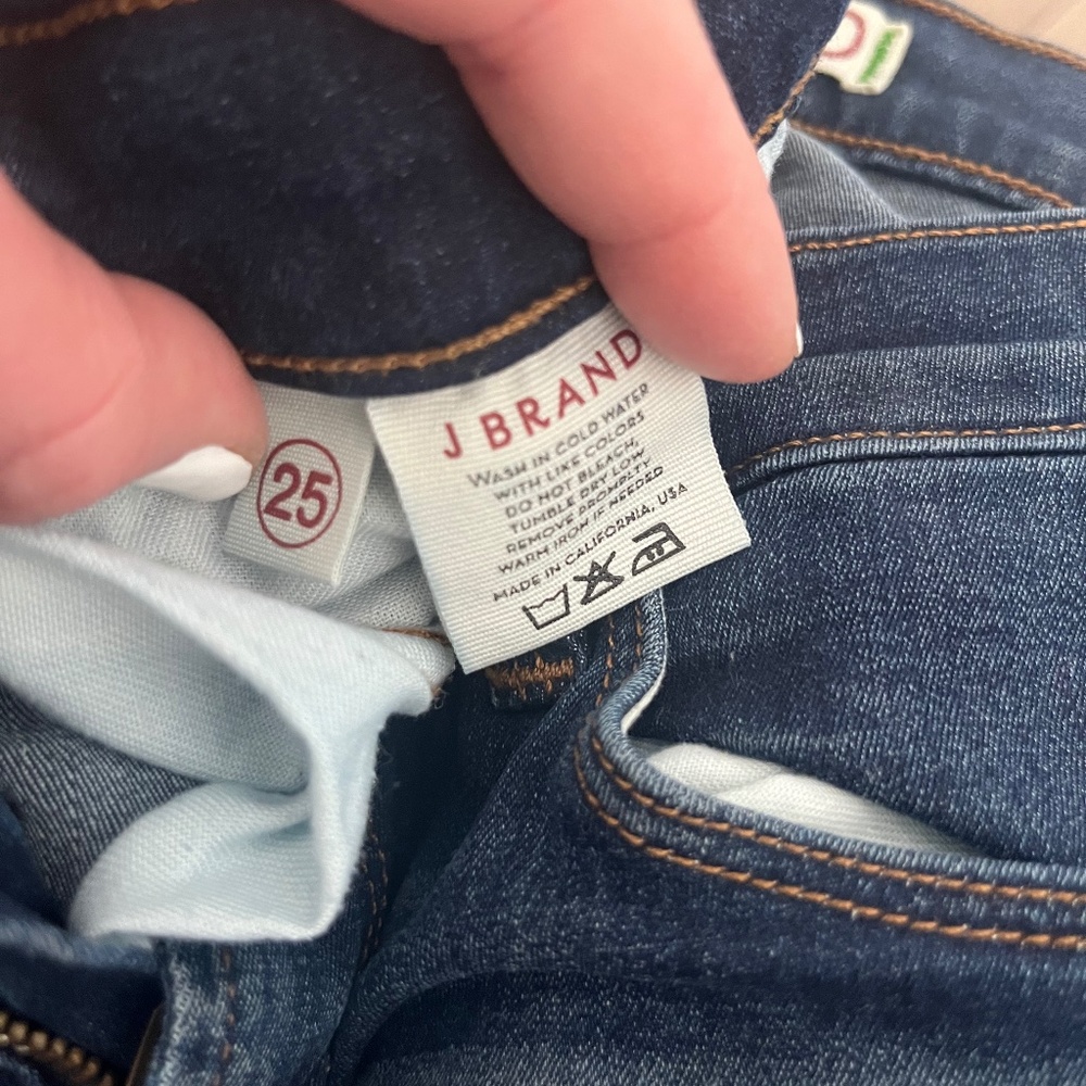 J BRAND BLUE JEANS